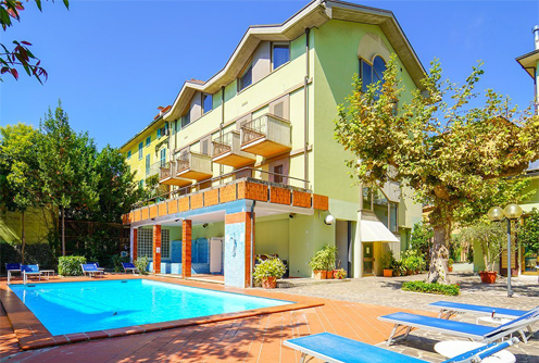 Dovolená v Toskánsku v italském městě Montecatini Terme v hotelu Cappelli s polopenzí a bazénem.

Reštaurácia 